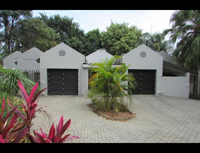 5 BEDROOM HOUSE FOR SALE IN WHITE RIVER EXT 18
